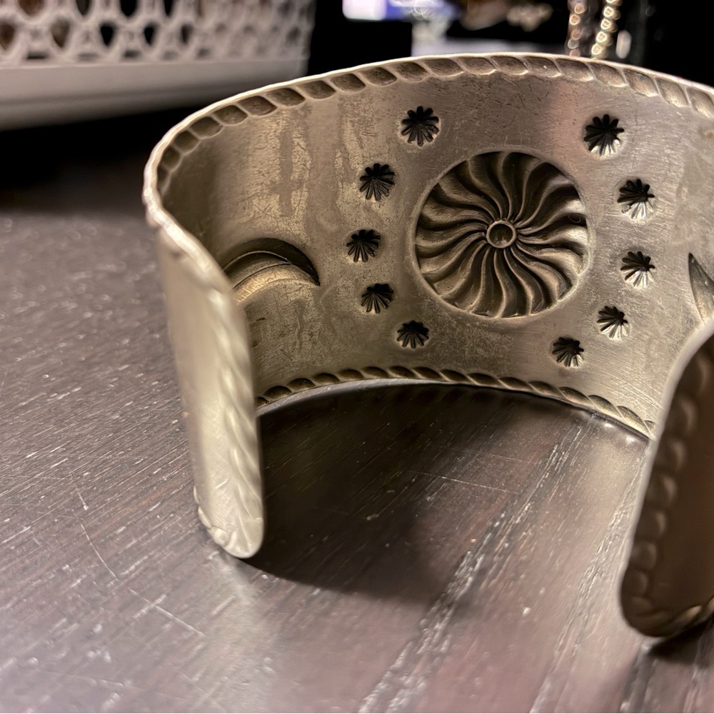 Vintage Bell Trading Post Company Nickel
Silver Cuff Bracelet - Picture 4 of 5